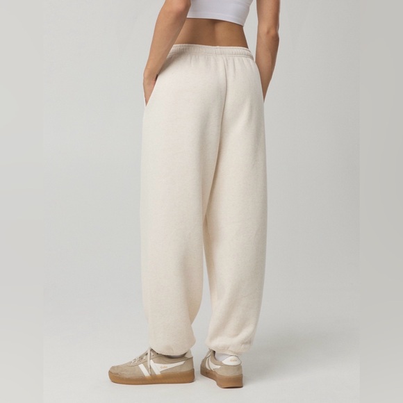 OFFLINE By Aerie Cloud Fleece Baggy Jogger - Heather Frost - Picture 2 of 7